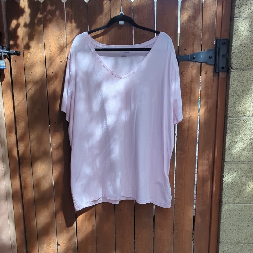 Amazon Essentials Light Pink V-Neck Short Sleeve Tee